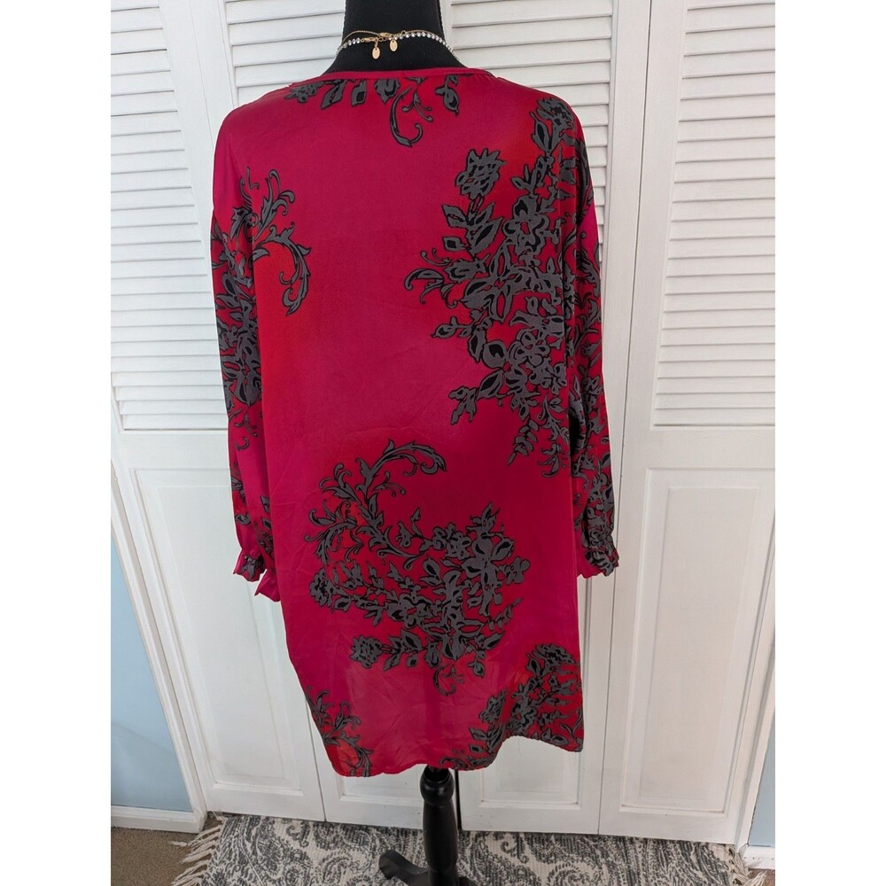 Whimsigoth Blouse in Vibrant Pink, Rose Red, Black and Gray - Picture 7 of 13